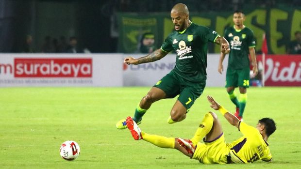 PSSI memutuskan pemotongan gaji 75 persen selama penangguhan kompetisi.