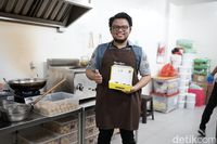 Camilan Hits di Medan, Donat Keju dan Tiramisu yang Empuk Manis 