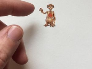 Keren! Ilustrasi Mini Ini Hanya Sebesar Ujung Jari