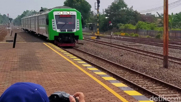 Kereta Bandara di Stasiun Klaten saat ujicoba bulan Februari 2020.