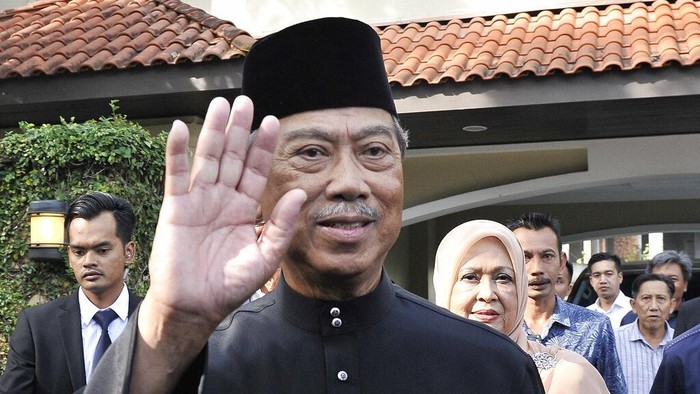Presiden Partai Pribumi Malaysia Bersatu Muhyiddin Yassin diangkat sebagai Perdana Menteri Malaysia. Ia gantikan Mahathir Mohamad yang sebelumnya undurkan diri.