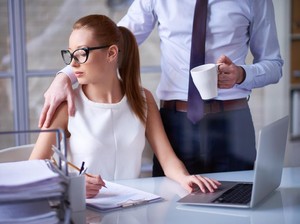 Penjelasan Psikologis Wanita Tak Berkutik Saat Alami Pelecehan Seksual