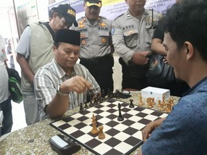 Saat HNW Bertanding Catur Lawan Pemenang Turnamen di Jaksel