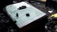 Tetangga yang ada di lokasi dan mengetahui hal itu langsung kaget sekaligus kagum. Pasalnya, ada delapan asrama yang ludes dilalap api, tapi Al-Quran itu tetap utuh atau masih bisa dibaca. Foto: Istimewa.