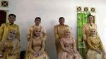 Mantap! Ibu dan Tiga Putrinya Nikah Bareng di Lapangan Bola Ciamis