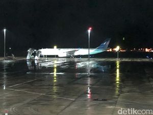 Disambut Gerimis, 69 WNI ABK Diamond Princess Tiba di Bandara Kertajati