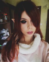 Aleksandra buta setelah mentato matanya