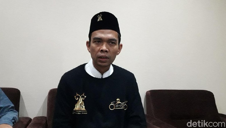 Ustaz Abdul Somad (Muhammad Ilman Nafian/detikcom) Ustaz Abdul Somad (Muhammad Ilman Nafian/detikcom)