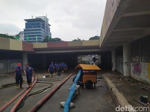 Banjir Underpass Kemayoran Belum Surut, Tinggi Air Masih 90 Cm