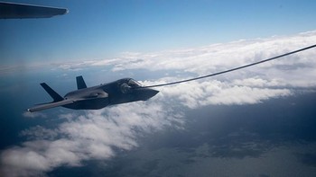 Departemen Pertahanan AS, Pentagon, berencana membeli sampai 2.400 jet F 35 dengan nilai sekitar USD 400 miliar. Foto: Getty Images