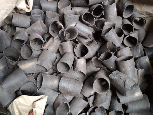 Ampo, Makanan khas Cirebon yang Terbuat dari Tanah Liat