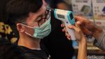 Geger Corona di RI, Warga Borong Masker dan Hand Sanitizer