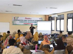 Gaet Amazon, Pemkab Bojonegoro Dorong Tingkatkan Kemampuan TIK Guru