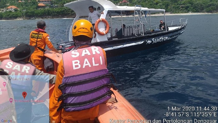 Warga negara asal Rusia, Alexandr Che (39), yang hilang saat melakukan sparefishing di Batu Abah, Nusa Penida, Klungkung, belum juga ditemukan. Tim SAR sudah melakukan pencarian selama tujuh hari sejak dikabarkan turis tersebut hilang.