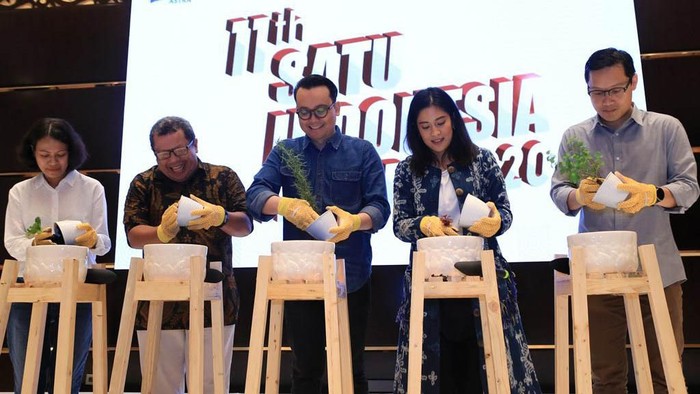 PT Astra International Tbk kembali menggelar Semangat Astra Terpadu untuk Indonesia (SATU Indonesia Awards). Acara untuk memberikan apresiasi kepada anak muda yang telah membuat perubahan positif pada lingkungan sekitarnya.