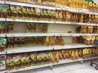 Heboh Corona, Mie Instan hingga Minyak Goreng Ludes di Toko Swalayan