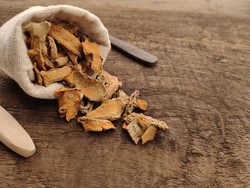 Temulawak Bisa Jadi Skincare? Ini 7 Manfaatnya untuk Kulit Wajah