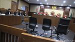 Terdakwa Korupsi Rp 37,8 T Buron, Kursi Kosong Jadi Pengganti