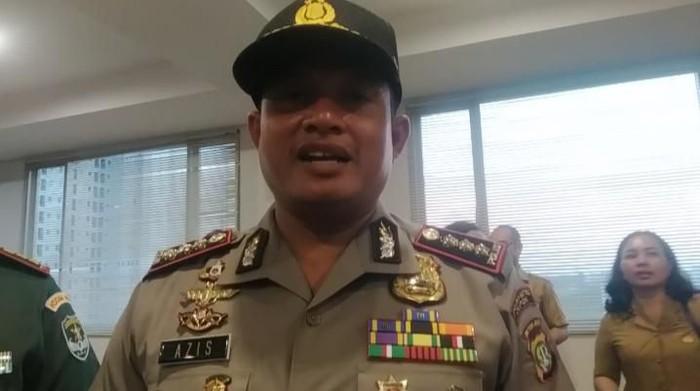 Kapolresta Depok Kombes Azis Andriansyah di RS Mitra Keluarga Depok