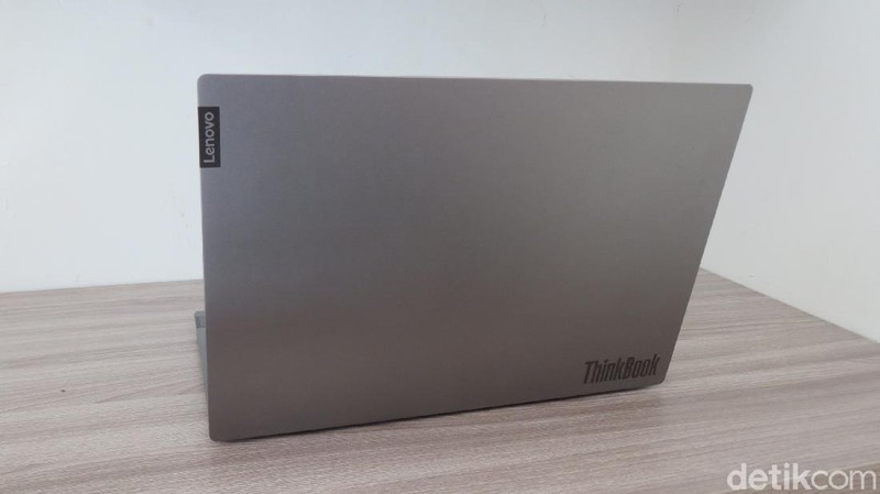 Lenovo ThinkBook 14 Berbagai Sisi