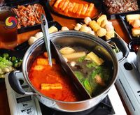 Slruppp! Hangatkan Badan dengan Shabu-shabu Komplet di Sini