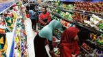 Efek Corona, Pembeli di Pusat Perbelanjaan Naga Masih Normal