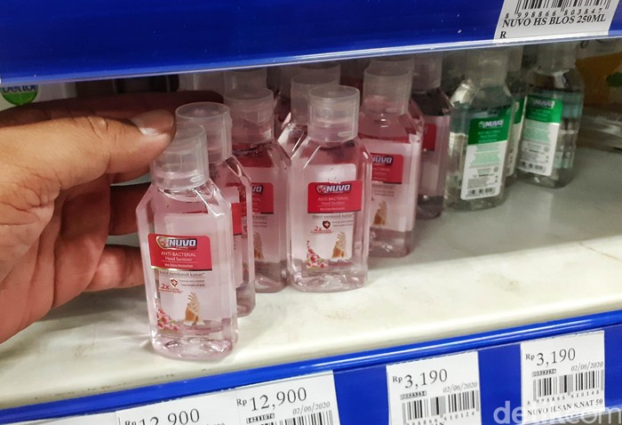 Hand Sanitizer Di Swalayan Ini Ludes