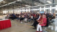 Nobar berlangsung di gedung pabrik garmen Busana Apparel Group/Century Garment Plc, Hawassa Industrial Park, Ethiopia. Istimewa/KBRI Addis Ababa.