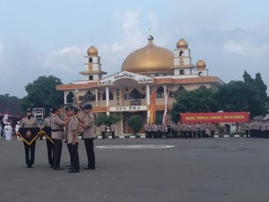Lantik 659 Bintara Polri, Kapolda Metro Ingatkan Integritas dan Loyalitas