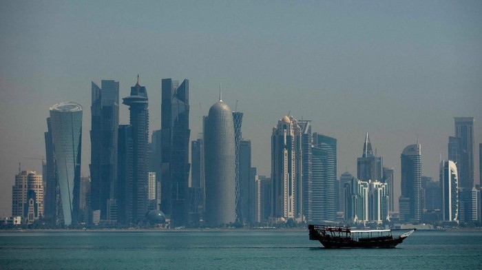 Qatar mengonfirmasi kasus pertama virus corona. Dilaporkan seorang pria Qatar berusia 36 tahun yang dievakuasi ke Doha dari Iran dinyatakan positif corona.