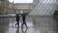 Manajemen Louvre juga memberikan konfirmasi terkait ditutupnya museum itu sepanjang hari Minggu. Tidak hanya itu, pihak manajemen juga menyebut akan mengembalikan biaya pemegang tiket.