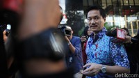Aprianto diperiksa sebagai saksi untuk tersangka Direktur Utama PT Multicon Indrajaya Terminal (MIT) Hiendra Soenjoto.