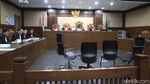 Terdakwa Korupsi Rp 37,8 T Buron, Kursi Kosong Jadi Pengganti