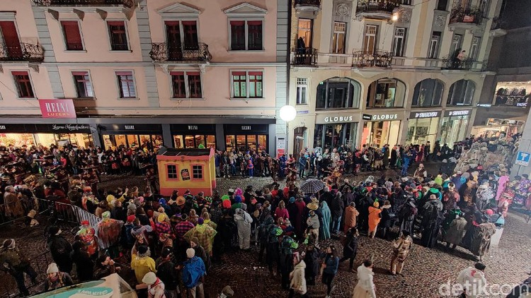 Hasil Foto Oppo Find X2 Pro di Italia-Swiss Hasil Foto Oppo Find X2 Pro di Italia-Swiss