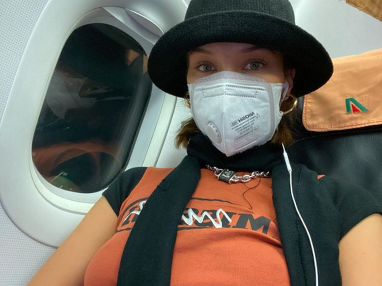 Cegah Corona! Deretan Aksi Para Selebriti Dunia Bermasker