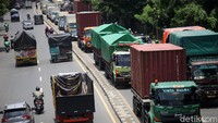 Kemacetan yang terjadi di kawasan Daan Mogot tersebut diketahui mencapai 3,5 kilometer.