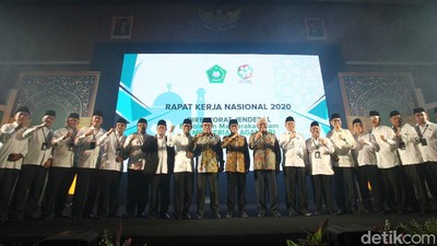 Momen Pembukaan Rakernas Ditjen Bimas Islam Kemenag