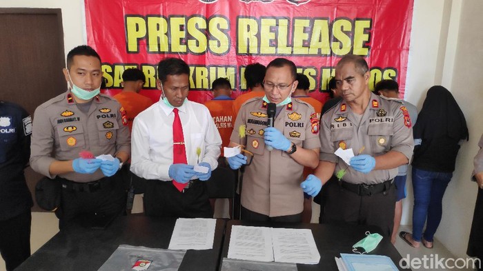 9 remaja ditangkap karena menyerang seorang remaja lelaki di Maros menggunakan busur (M Bakrie/detikcom)