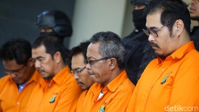 Polisi Bekuk 5 Pelaku Pencurian Material Tower Telekomunikasi