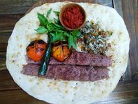 Des & Dan : Kenyang Santap Shish Kebab dan Kopi Turki Autentik