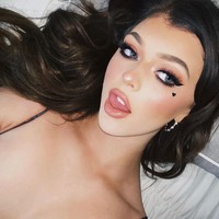 Selain musical.ly, sebelum TikTok Loren Gray juga terkenal di Instagram. Punya lebih dari 18,7 juta pengikut, ia bahkan di-follow Britney Spears, Paris Hilton, dan Miss America Camille Schrier. Foto: Instagram @loren