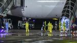 WNI Kru Kapal Diamond Princess Tiba di Bandara Kertajati