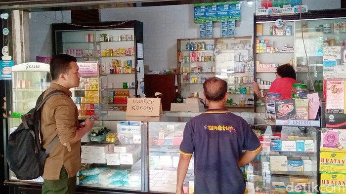Masker di Purworejo kosong