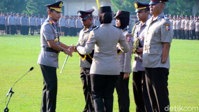 Kapolri dan Polisi Difabel di Sukabumi