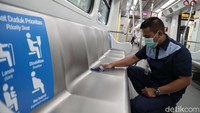 Seperti diketahui dua orang yang positif terkena virus corona merupakan warga Depok.