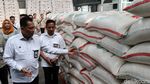 Cek Stok Beras, Buwas Kunjungi Gudang Bulog Gedebage