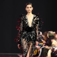 Elie Saab menampilkan koleksi busana musim gugur di Paris Fashion Week 2020, Paris, Prancis, Sabtu [29/2/2020]. Photo by Pascal Le Segretain/Getty Images.