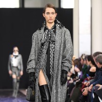 Elie Saab menampilkan koleksi busana musim gugur di Paris Fashion Week 2020, Paris, Prancis, Sabtu [29/2/2020]. Photo by Pascal Le Segretain/Getty Images.