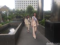 Tebar Senyum, 39 Finalis Putri Indonesia Sambangi KPK