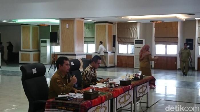 Rapat koordinasi di Kantor Gubsu (Ahmad Arfah Fansuri Lubis/detikcom)